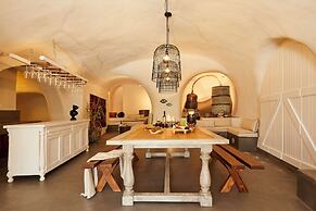 Arxegono Cave Houses Santorini