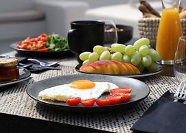 Arxegono Cave Houses Santorini