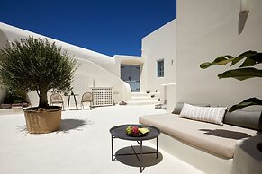 Arxegono Cave Houses Santorini