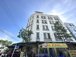 OYO 1193 Huynh Gia Hotel