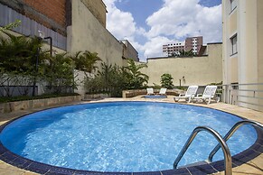 Moderno Internet Ultra-Veloz e Piscina