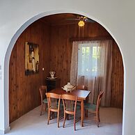 Laurel LK Apt in Kremasti Near Airport Rhodes