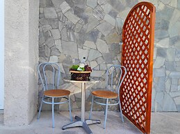 Laurel LK Apt in Kremasti Near Airport Rhodes