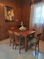 Laurel LK Apt in Kremasti Near Airport Rhodes