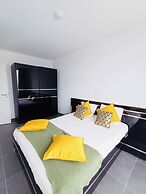 Brand new 2bedrooms Penthouse in Center