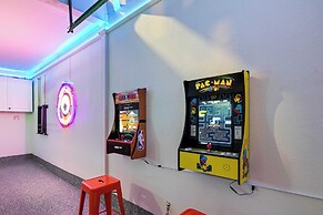 Slice of Heaven by Avantstay Breathtaking Views!