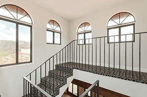 Slice of Heaven by Avantstay Breathtaking Views!