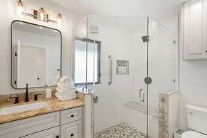 Slice of Heaven by Avantstay Breathtaking Views!