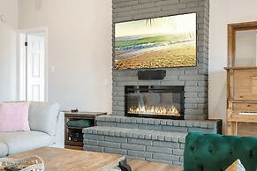 Slice of Heaven by Avantstay Breathtaking Views!