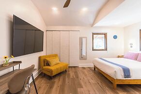 Slice of Heaven by Avantstay Breathtaking Views!