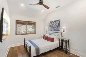 Slice of Heaven by Avantstay Breathtaking Views!