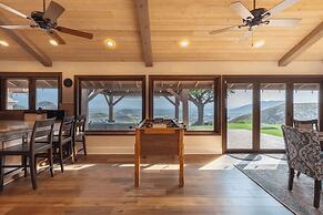 Slice of Heaven by Avantstay Breathtaking Views!