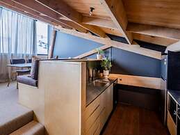 The Thomas Gregg Apartments