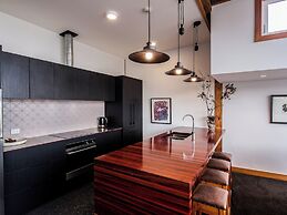 The Thomas Gregg Apartments