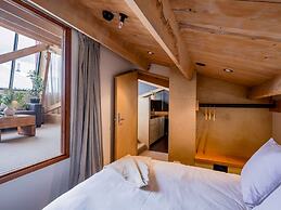 The Thomas Gregg Apartments