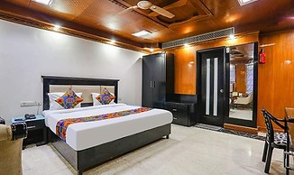 Fabhotel Blue Moon Home Stay
