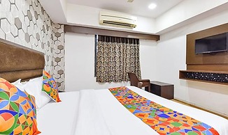 Fabhotel Blue Moon I