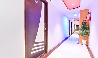 Fabhotel Blue Moon I