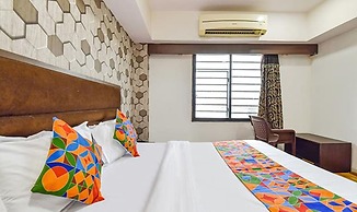 Fabhotel Blue Moon I