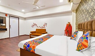 Fabhotel Blue Moon I