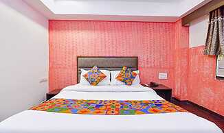 Fabhotel Blue Moon I