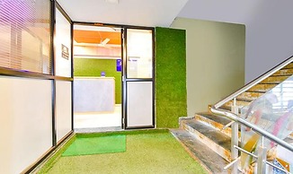 Fabhotel Blue Moon I