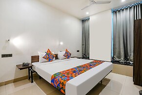 Fabhotel Lotus I
