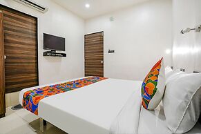 Fabhotel Lotus I