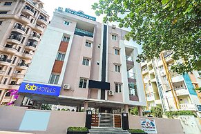 Fabhotel The Sunrise Inn