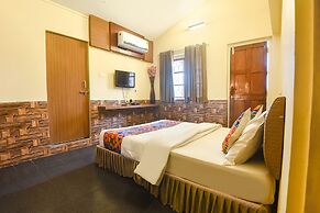 Fabexpress Royal Baga Residency