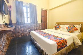 Fabexpress Royal Baga Residency