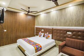 Fabhotel Prime Siddhant Palace