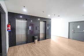 Fabhotel Prime Cloud 9