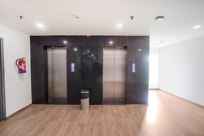 Fabhotel Prime Cloud 9