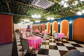 Fabhotel Prime Cloud 9