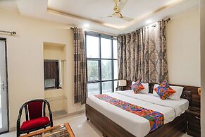 Fabhotel 17 Suites