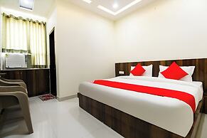 Hotel Ravi Residency