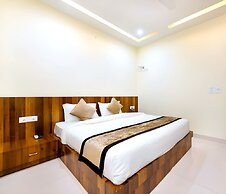 Hotel Ravi Residency