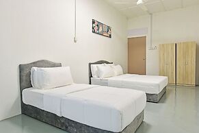 OYO Home 90830 S Homestay