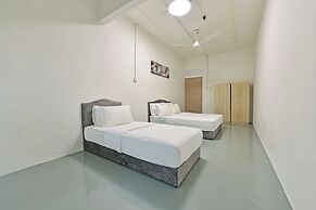 OYO Home 90830 S Homestay