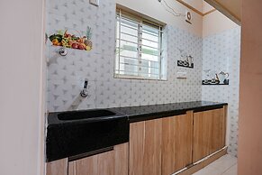 FabHotel Crystal Suites