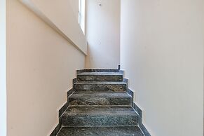 FabHotel Crystal Suites