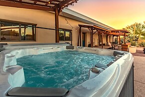 La Puerta Azul- Stunning Desert Retreat; Pool/Spa