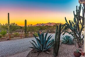 La Puerta Azul- Stunning Desert Retreat; Pool/Spa