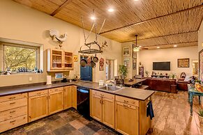 La Puerta Azul- Stunning Desert Retreat; Pool/Spa