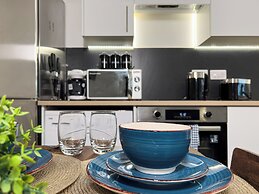 Stunning 2-bed Apartment in Banbury