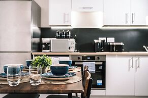 Stunning 2-bed Apartment in Banbury