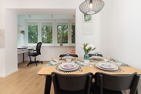 Gdynia Centrum Apartment by Renters