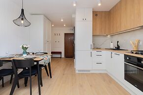 Gdynia Centrum Apartment by Renters