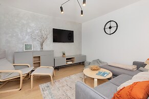 Gdynia Centrum Apartment by Renters